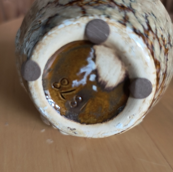 Grape Cluster Pottery 9" Vase Scrolls Grapevine Vineyard Rustic Home Decor - Picture 3 of 3